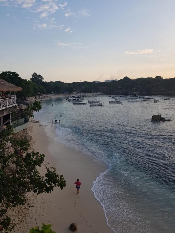 Radiance Sunset Villas Lembongan Exterior photo